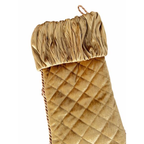 Villa Bacci Velvet Gold Quilted Paisley Patch Vintage Christmas Stocking - Picture 5 of 10